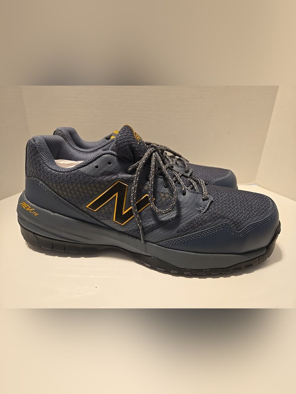 New Balance Men's Navy 589 Industrial. Composit Toe. EH MID589V1. SIZE 13. NEW!